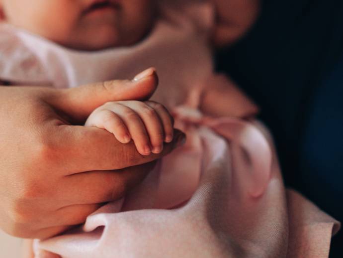 Mortalité infantile : comprendre la hausse en France 