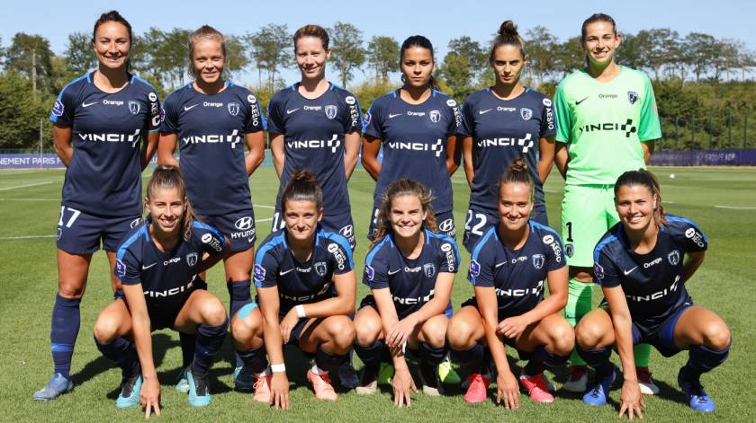 Photo de l'équipe féminine du PFC