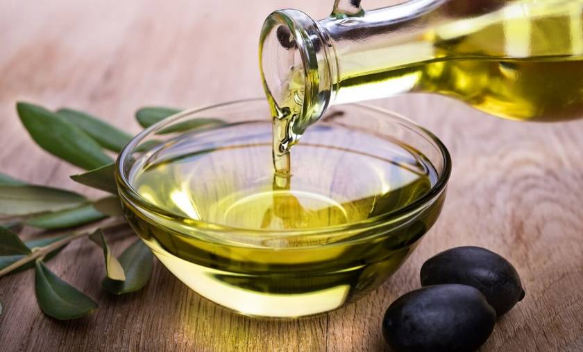 Tout savoir sur l'huile d'olive bio et ses bienfaits cosmétiques