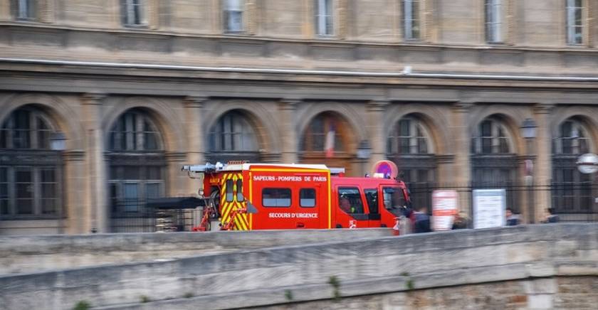 Camion de pompiers de Paris