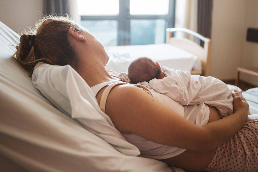 Femme avec son bébé