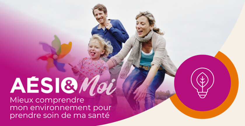 Famille qui joue dehors